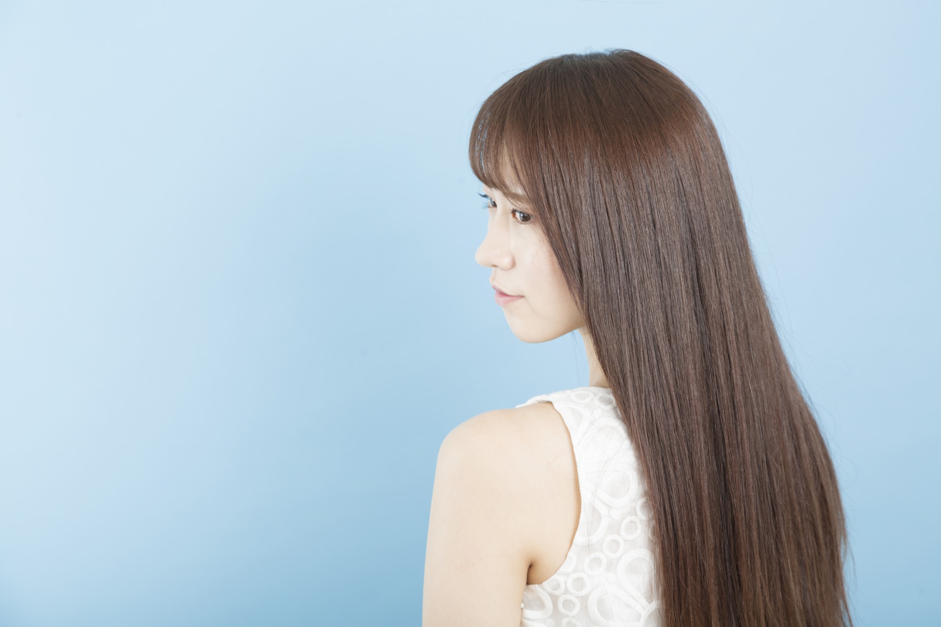 縮毛矯正でストレートへ | 愛知県新城の美容院ならen hair.